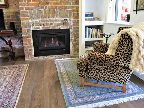 Apple Tree Cottage - Hotel Gold Coast 18