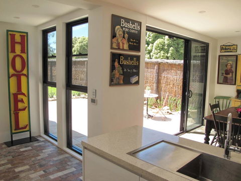 Apple Tree Cottage - Hotel Gold Coast 6