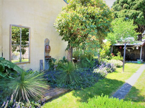Apple Tree Cottage - Hotel Gold Coast 23