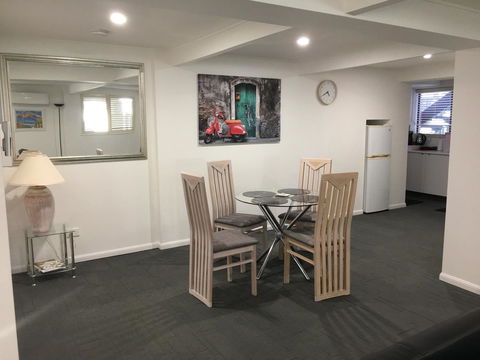 Arena Blanca Studio Apartment - Hotel Gold Coast 2