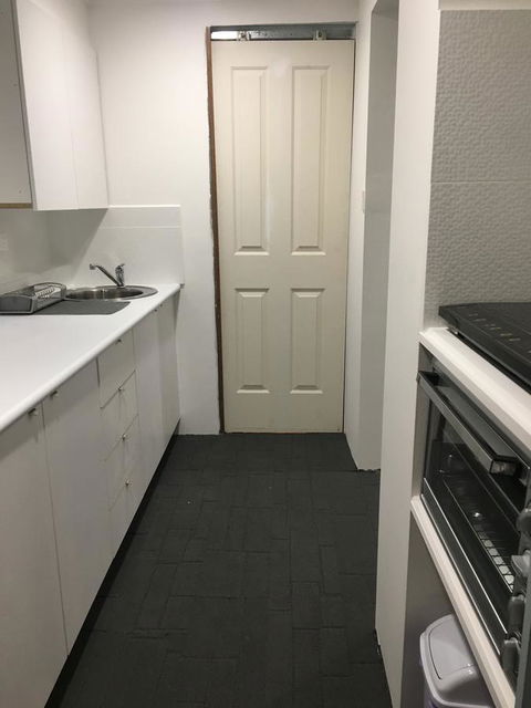 Arena Blanca Studio Apartment - Hotel Gold Coast 4