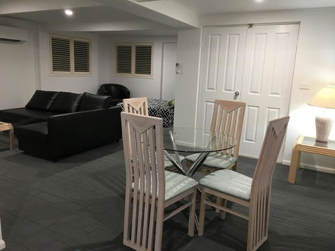 Arena Blanca Studio Apartment - Hotel Gold Coast 14