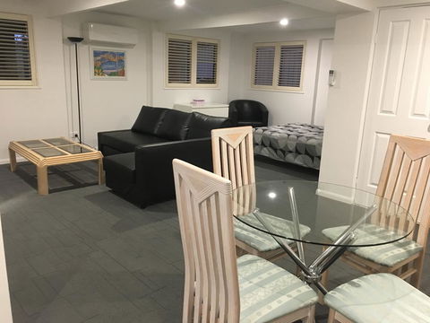 Arena Blanca Studio Apartment - Hotel Gold Coast 10