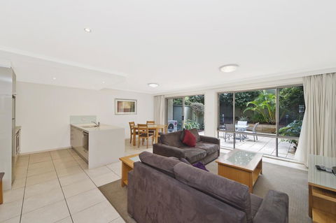 Flynns Beach Resort - Hotel Gold Coast 2