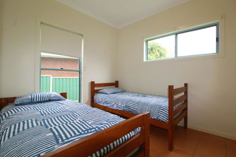Anglesea, 17 Hodgson Street - Hotel Gold Coast 11