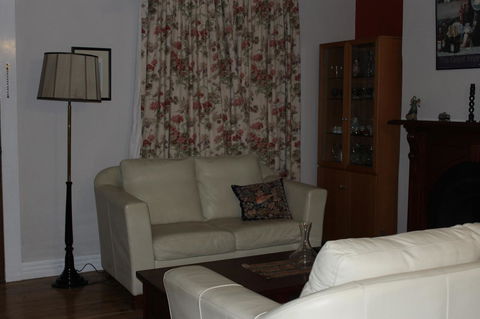 Boot Makers Cottage - Hotel Gold Coast 10