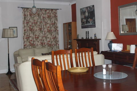 Boot Makers Cottage - Hotel Gold Coast 5