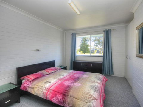 45 Wharf Street - Whole House - Hotel Gold Coast 12