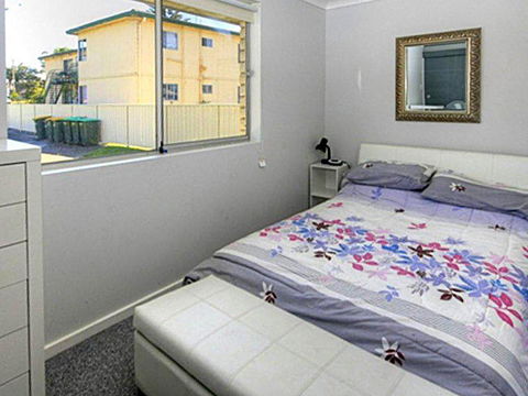 45 Wharf Street - Whole House - Hotel Gold Coast 1