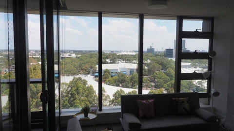 Skygarden Olympic Park View 2 Bedroom Apartment - Hotel Gold Coast 21