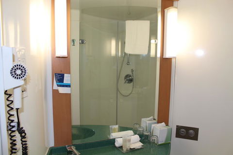 Ibis Newcastle - Hotel Gold Coast 11