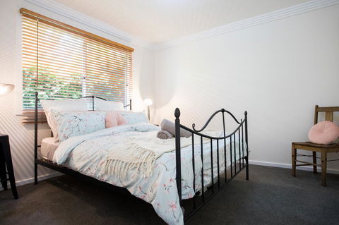 Armidale Cottage - House 2 - Hotel Gold Coast 23