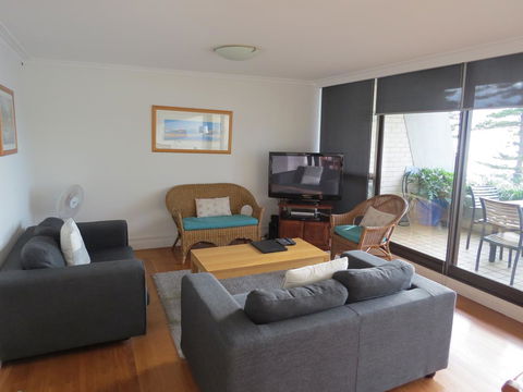 Manly Paradise Motel & Apartments - Hotel Gold Coast 25