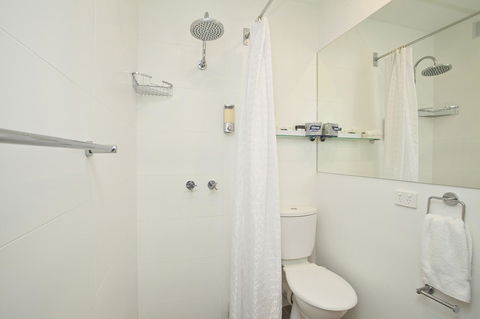 Manly Paradise Motel & Apartments - Hotel Gold Coast 11