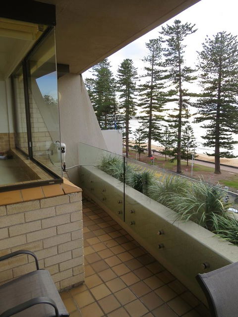 Manly Paradise Motel & Apartments - Hotel Gold Coast 40