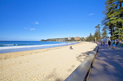 Manly Paradise Motel & Apartments - Hotel Gold Coast 3