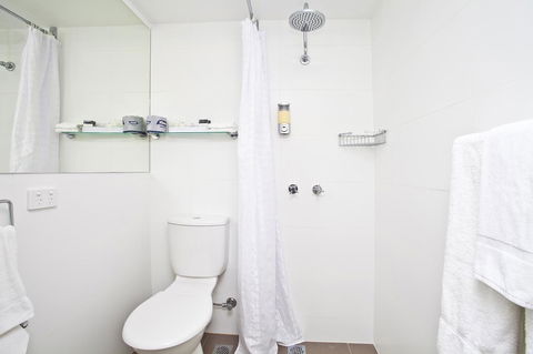 Manly Paradise Motel & Apartments - Hotel Gold Coast 9