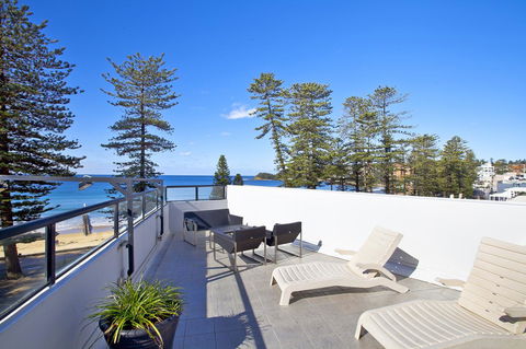 Manly Paradise Motel & Apartments - Hotel Gold Coast 17
