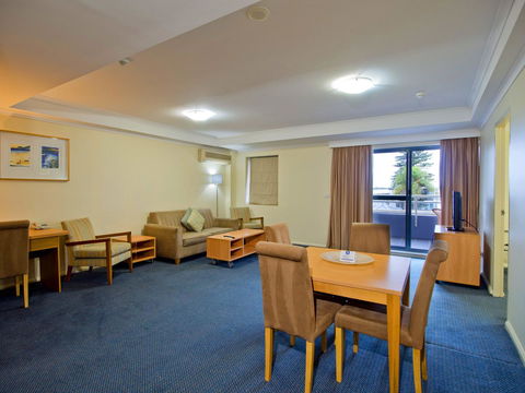 Oaks The Entrance Waterfront Suites - Hotel Gold Coast 8