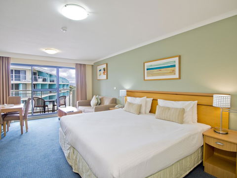 Oaks The Entrance Waterfront Suites - Hotel Gold Coast 10