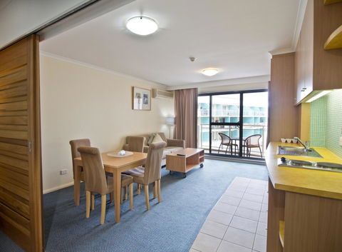Oaks The Entrance Waterfront Suites - Hotel Gold Coast 11