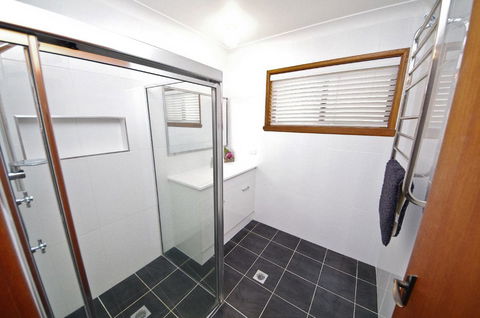 Breakaway, 11 Scott Street - Hotel Gold Coast 2