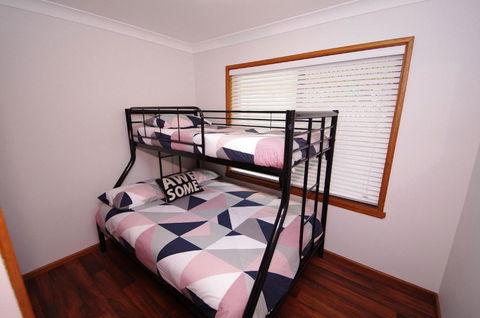 Breakaway, 11 Scott Street - Hotel Gold Coast 3