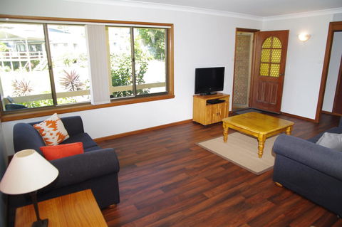 Breakaway, 11 Scott Street - Hotel Gold Coast 9