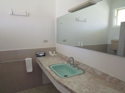 Allonville Gardens Motel - Hotel Gold Coast 24