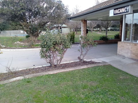 Allonville Gardens Motel - Hotel Gold Coast 1