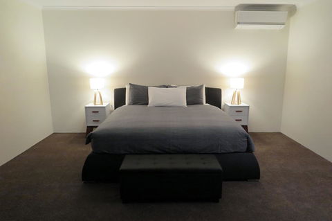 Summerhill Motor Inn - Hotel Gold Coast 8