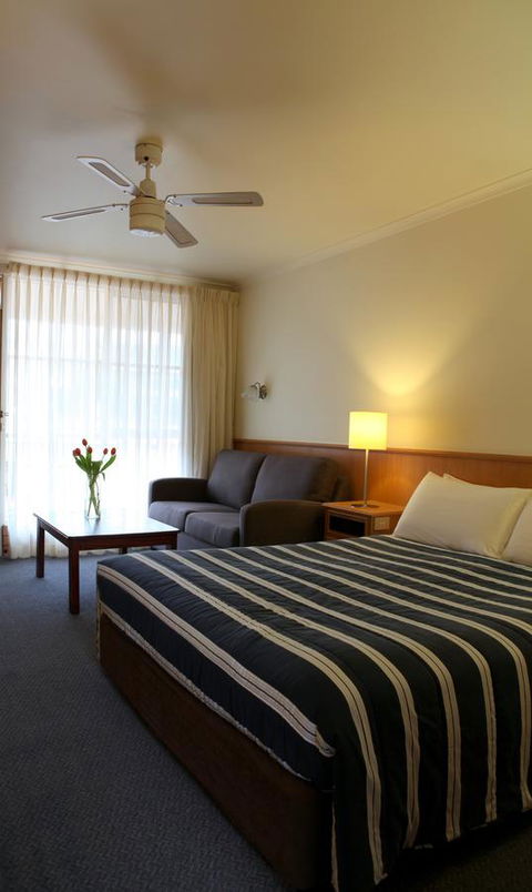 Summerhill Motor Inn - Hotel Gold Coast 13