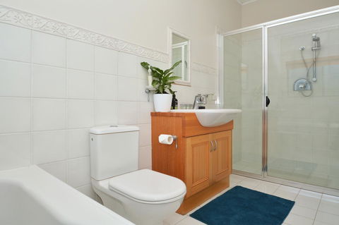 JE Guesthouse, Central To All The Hunter Valley Has To Offer - Hotel Gold Coast 22