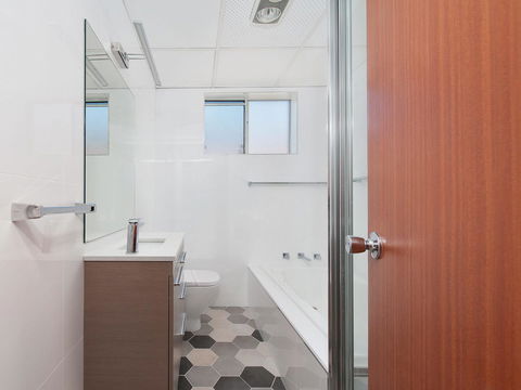 Victoria Parade, Kiah, Unit 10, 53 - Hotel Gold Coast 11