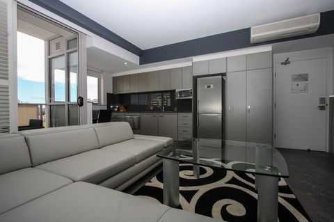 Honeysuckle Executive Apartments - Hotel Gold Coast 19