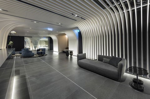 SKYE Suites Sydney - Hotel Gold Coast 13