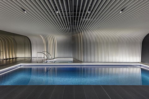 SKYE Suites Sydney - Hotel Gold Coast 6