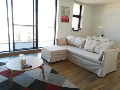 Specious Apartment With 2 Large Bedrooms - Hotel Gold Coast 11