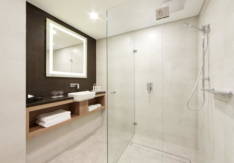 Furama Darling Harbour - Hotel Gold Coast 6