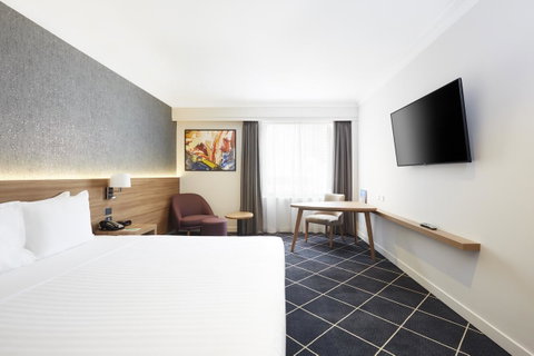 Furama Darling Harbour - Hotel Gold Coast 26