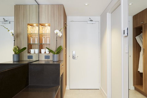 Furama Darling Harbour - Hotel Gold Coast 40