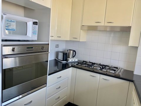 Castle Serviced Apartments - Hotel Gold Coast 1