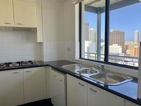 Castle Serviced Apartments - Hotel Gold Coast 2