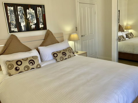 Castle Serviced Apartments - Hotel Gold Coast 7