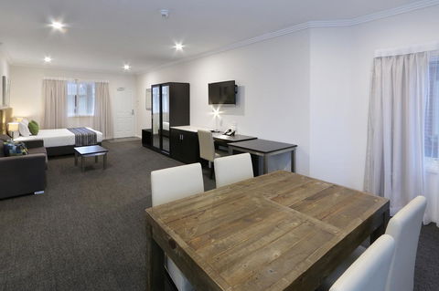 Best Western Plus Bolton On The Park - Hotel Gold Coast 9