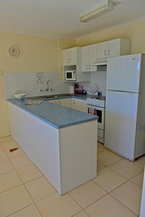 Beach House Holiday Apartments - Hotel Gold Coast 12