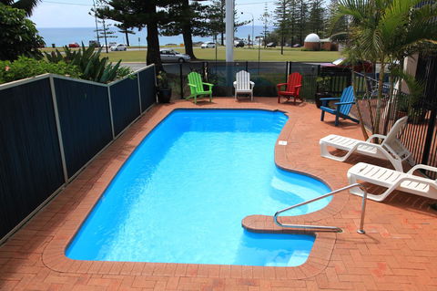 Beach House Holiday Apartments - Hotel Gold Coast 4