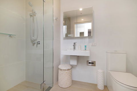 Arena Luxury Beachfront Apartment - Hotel Gold Coast 25