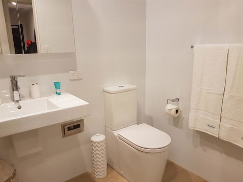 Arena Luxury Beachfront Apartment - Hotel Gold Coast 30