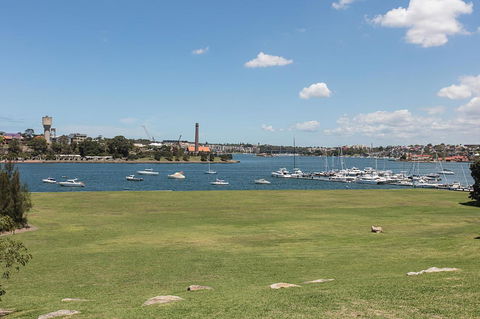 Elegant Family Home Close To Harbour And Views - Hotel Gold Coast 13